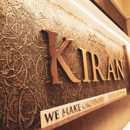Hotel Kiran Miraj מראה חיצוני תמונה